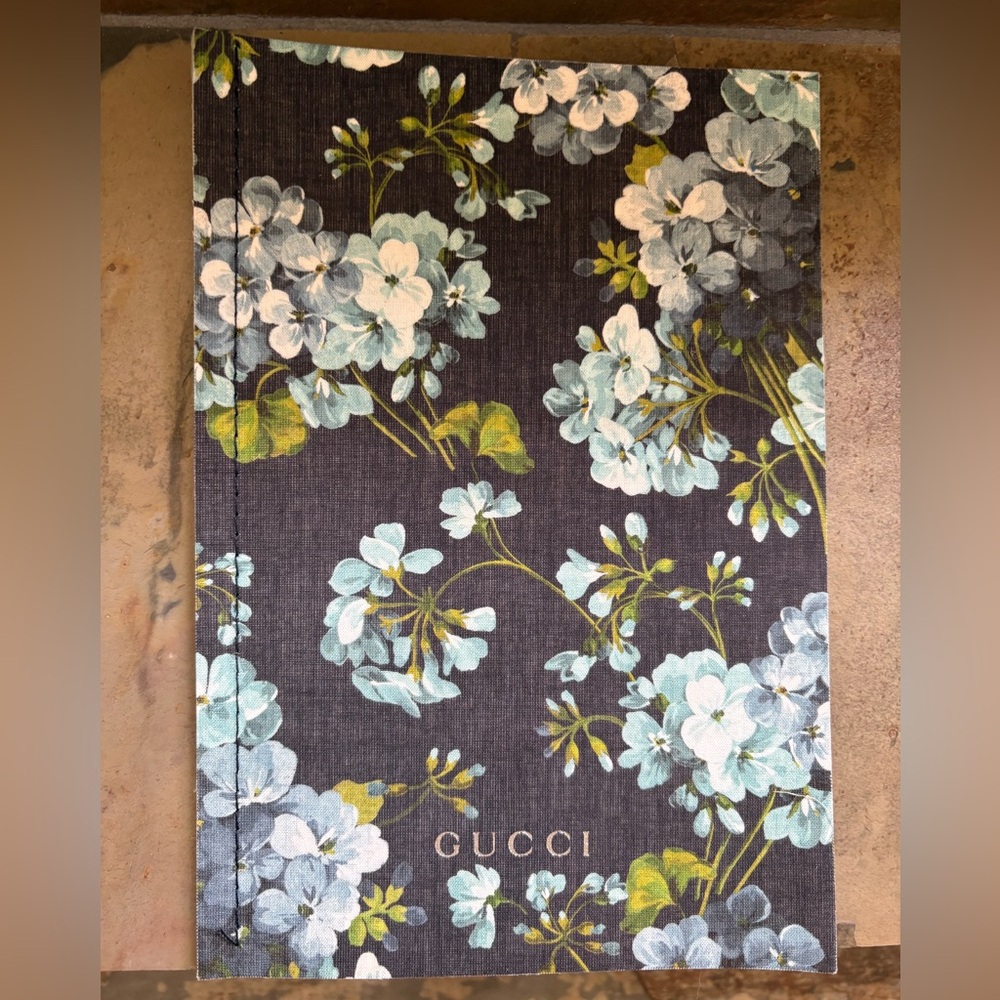 Gucci Blooms blue GG catalog book
